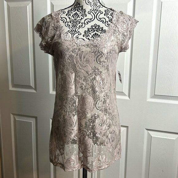 Charlotte Russe Lace Sheer Top Cap Sleeve New XL Y2K - Picture 1 of 8